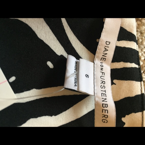 Diane vonFurstenberg Reina Tiger 🐅 Caftan Dress - Picture 5 of 5